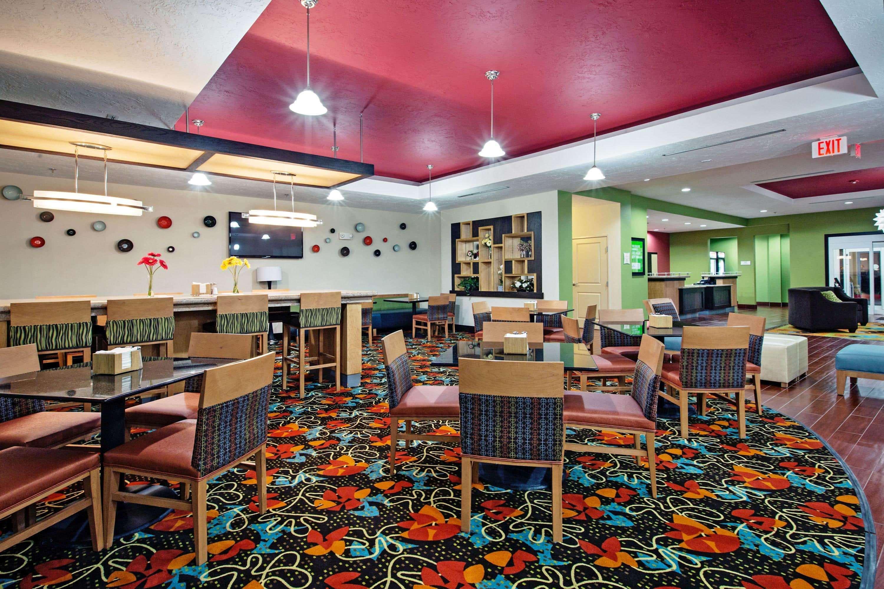 La Quinta By Wyndham Ft. Polk 3*