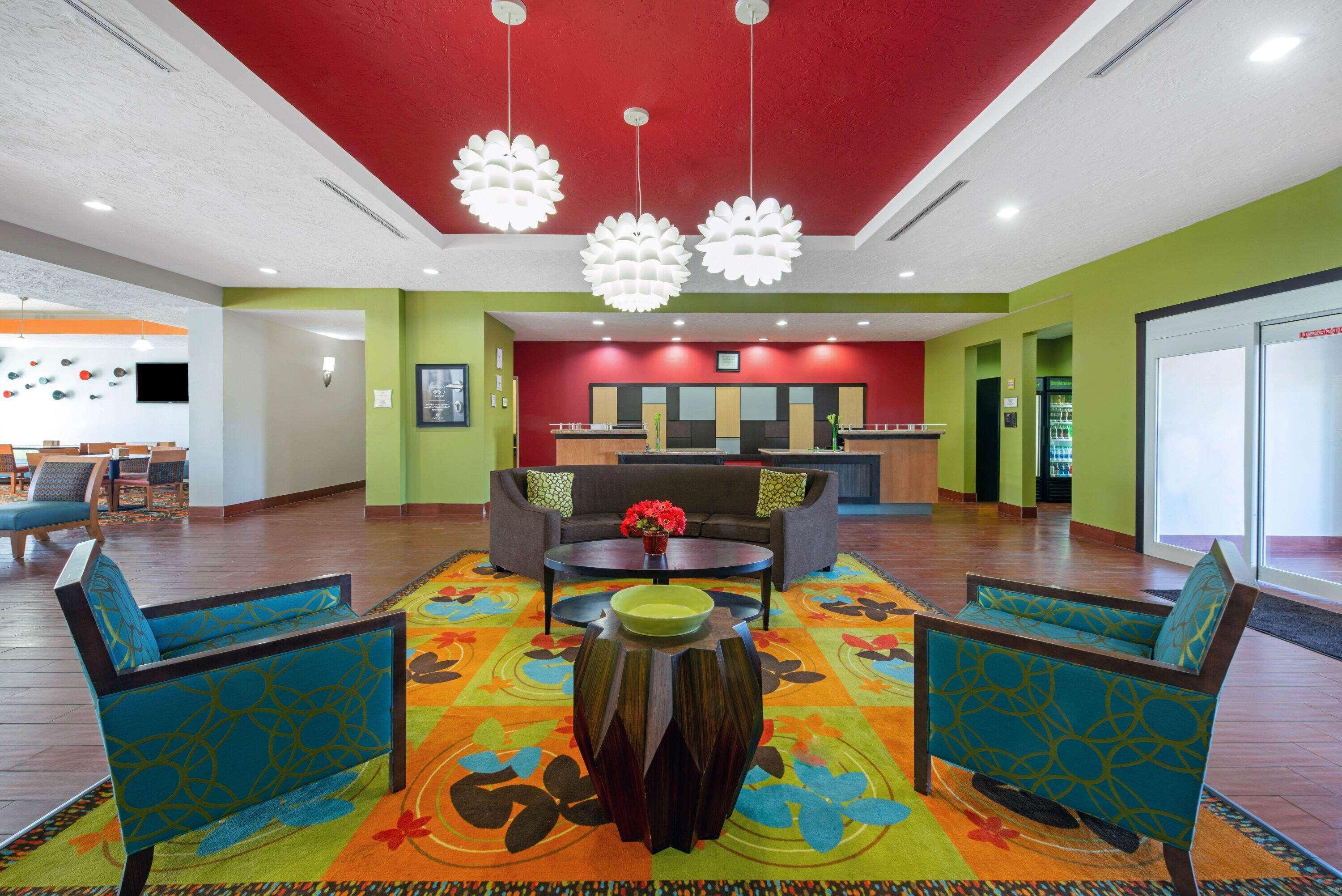 La Quinta By Wyndham Ft. Polk Hotel